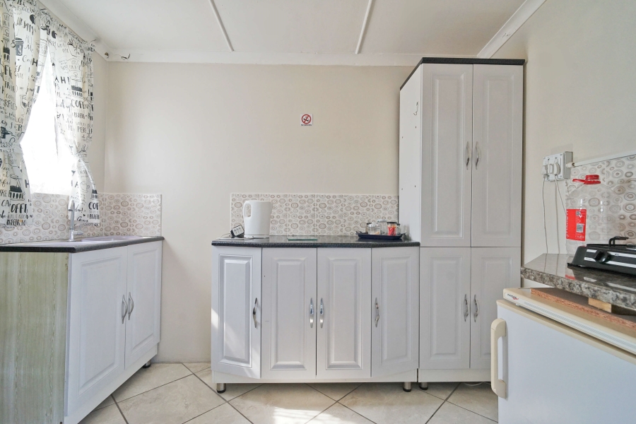 5 Bedroom Property for Sale in Winterstrand Eastern Cape